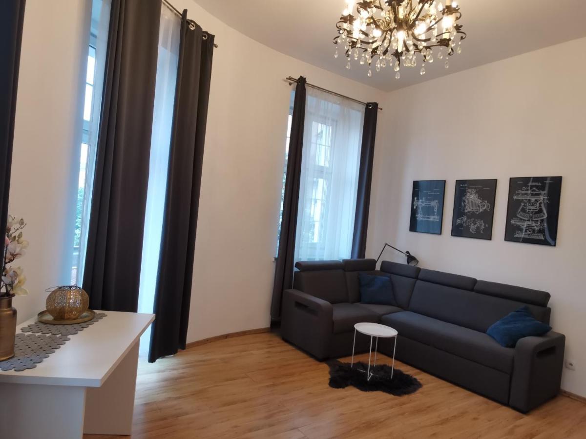 Apartament Na Rynku W Gnieznie Γκνιέζνο Εξωτερικό φωτογραφία